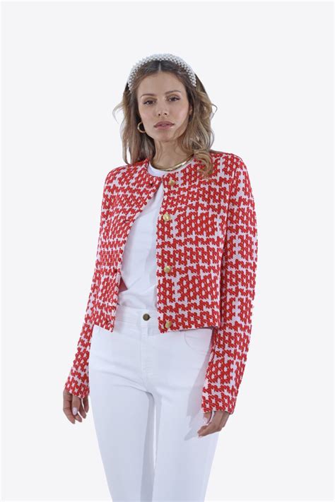 giacca corta stile chanel